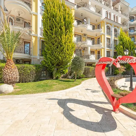 Harmony 5 - Monte Carlo B345 * 阳光海滩